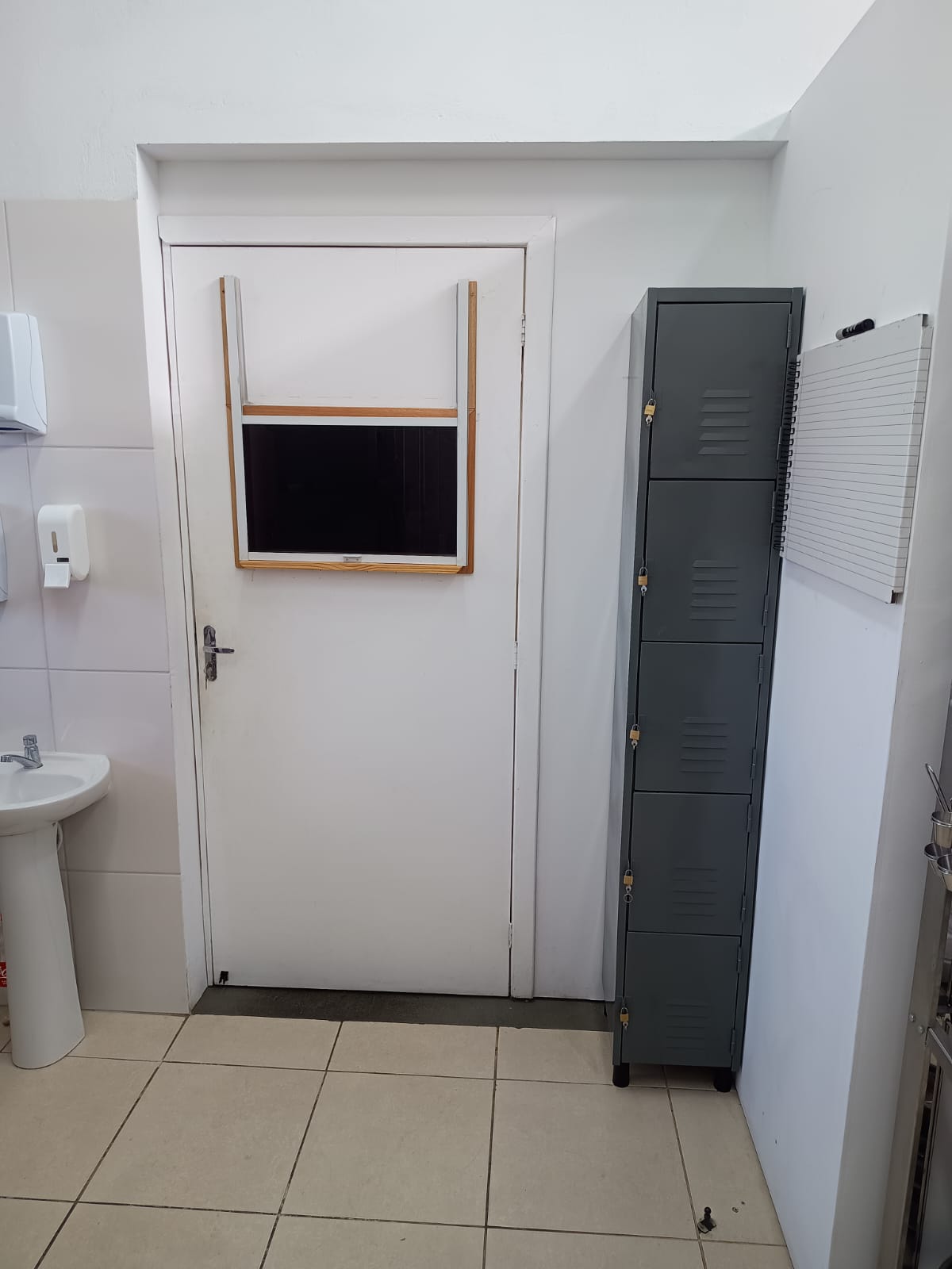 CAFETERIA/ RESTAURANTE/ KARAOKE — foto 7