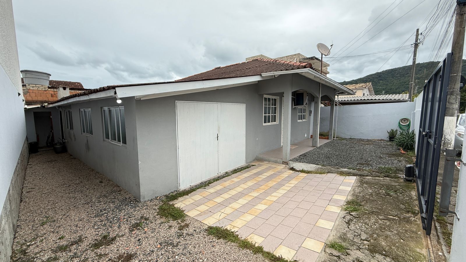 LINDO CASA NO RIO VERMELHO — foto 3
