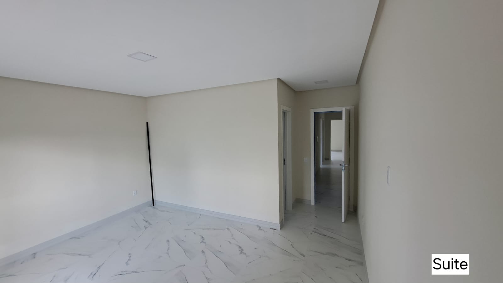 NOVO SOBRADO CANASVIEIRAS — foto 4